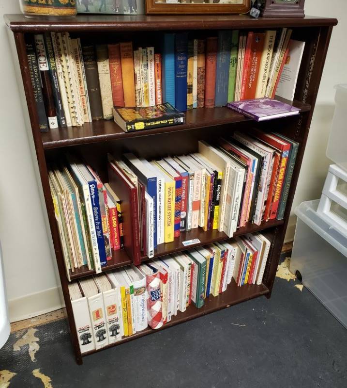 lot 1684 image: Bookcase
