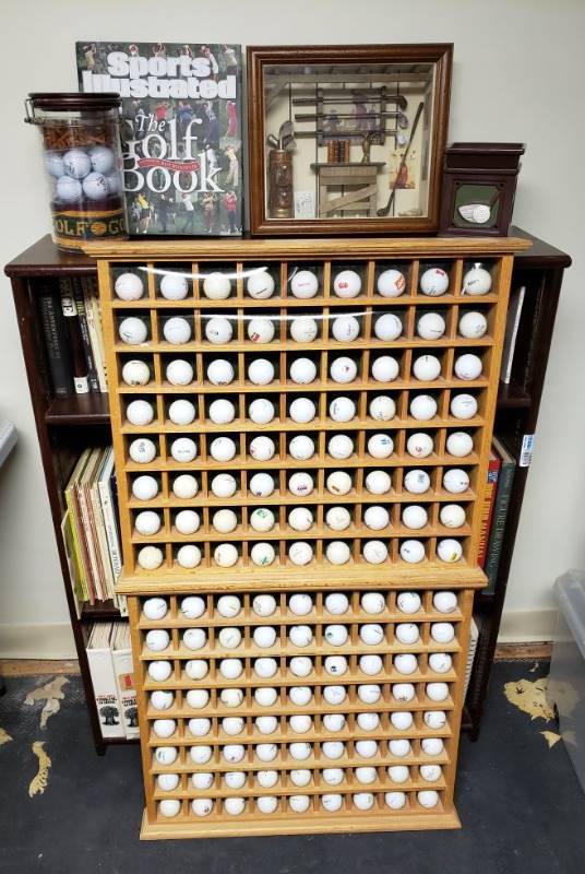 lot 1685 image: Lot of Golf Ball Collection in Display Cases and Golf Decor