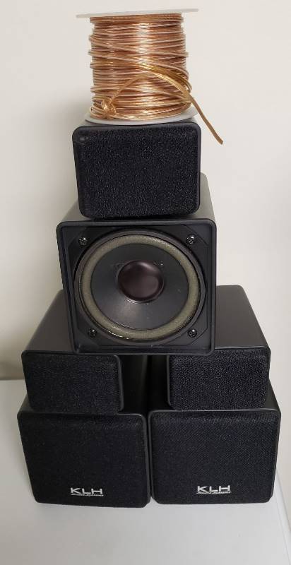 lot 1729 image: 3 KLM Model TW-09B Speakers with Speaker Wire - missing one grille cover