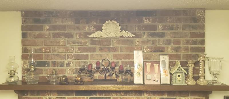lot 1735 image: Lot of Home Decor on the Fireplace Mantle - Mantle NOT included