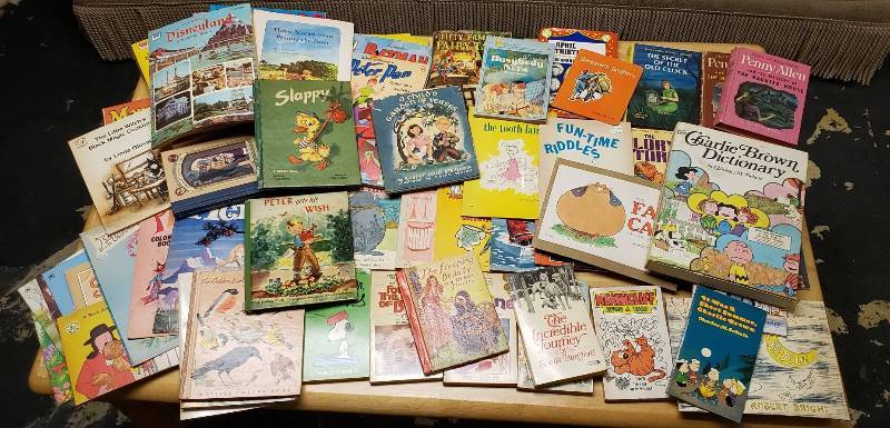 lot 1740 image: Lot of Vintage Childrens Books