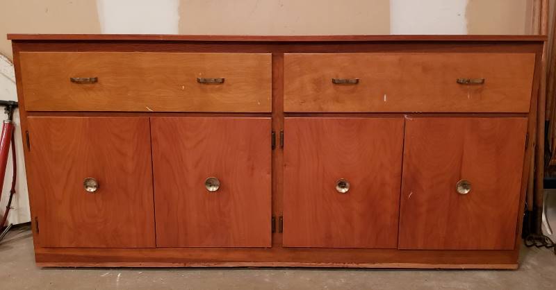 lot 3063 image: Wooden 2 Drawer  4 Door Cabinet - could be used in a garage
