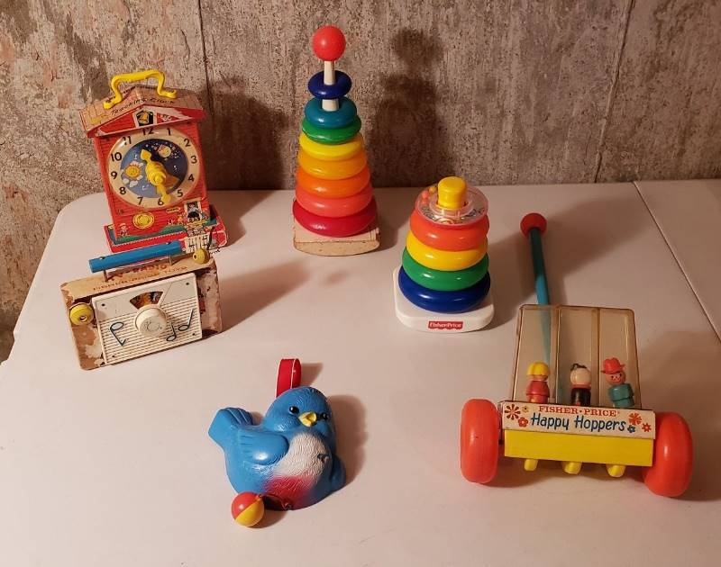 lot 3235 image: Lot of Vintage Fisher Price Toys  Wind Ups