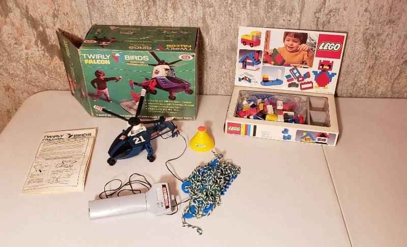 lot 3245 image: Vintage Twirly Falcon Birds - Ideal Toy and Box of Legos