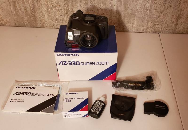 lot 3254 image: Olympus AZ-330 Super Zoom Camera with Accessories