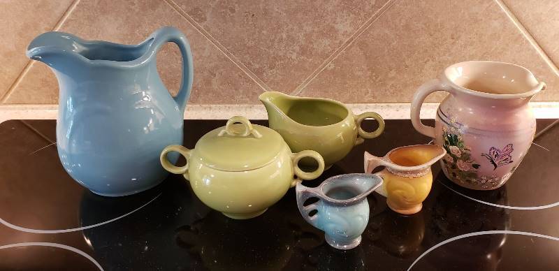 lot 3302 image: Lot of Vintage Ceramic Pitchers, Creamers, and SugarCreamer Set