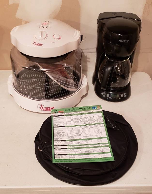 lot 3344 image: Nuwave Infrared Oven - Looks New and Coffee Maker