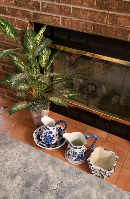 lot 3350 image: Lot of Home Decor