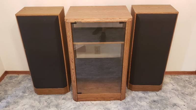 lot 3353 image: Pioneer Audio Rack and (2) Pioneer Speakers S-CR3000-K-Q