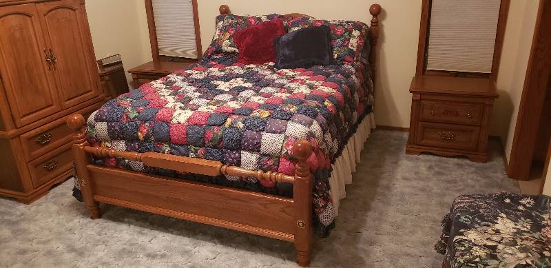 lot 3021 image: Red and Blue Quilted Bedspread (Queen Size) with 6 Pillows and Bed Skirt - bed frame, mattress, and boxspring not included
