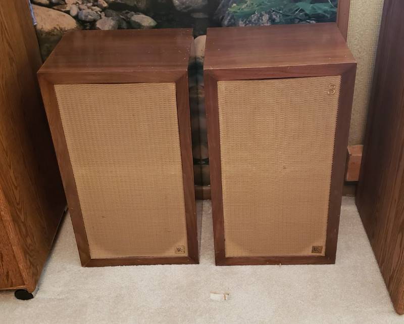 lot 2204 image: Pair of Vintage AR3 Acoustic Research Speakers - TestedWorks - Serial Numbers C 26017 & C 26028
