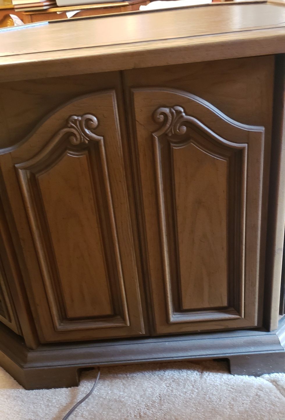 Vintage Magnavox Stereo End Table 2 Door Cabinet - Octagonal