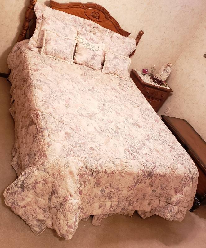 lot 2231 image: Queen Size Coscill Floral Bed Spread Set - Bedspread, Bed Skirt, Pillow Shams (Posturepedic Pillow inside), and Accent Pillows - Bed, Headboard, and other pictured items not included