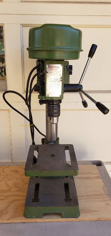 lot 2278 image: Central Machinery Bench Drill Press - works