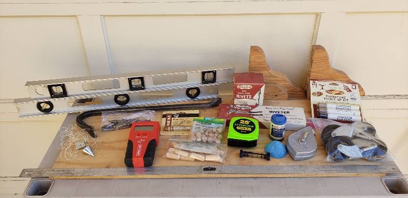 lot 2283 image: Lot of Home Maintenance Tools and Products