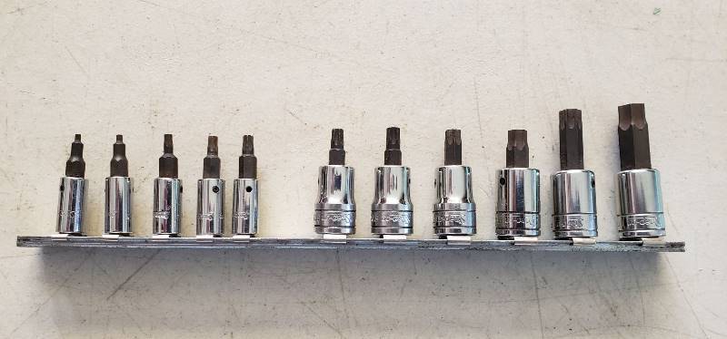 lot 2301 image: Snap-on Torx Star Sockets -(5) TTX 14 in. & (6) FTX 38 in. sockets