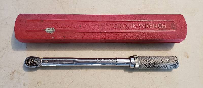 lot 2309 image: Snap-on Torque Wrench - QJR-2100C - AA91273 (11-79) with Case