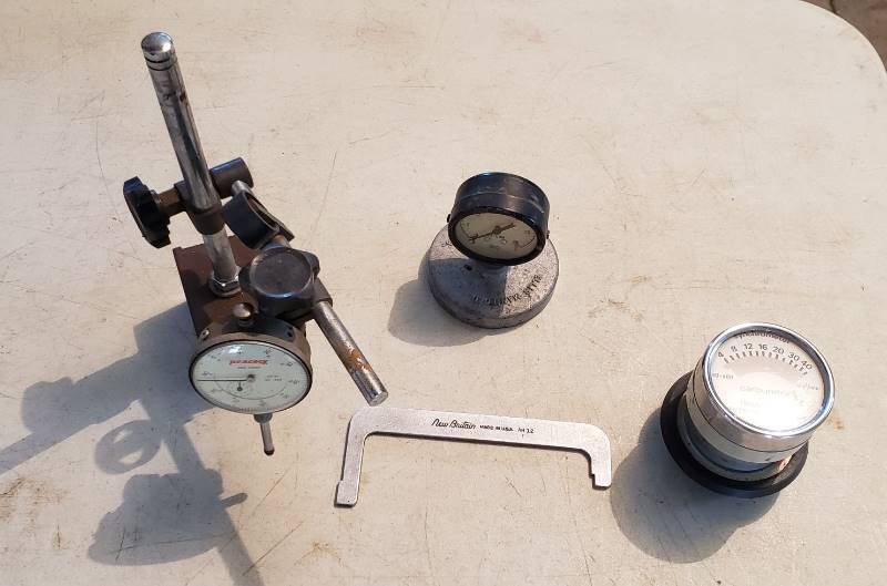 lot 2313 image: Lot of Gauges - Peacock SPI 20-333, New Britian AH 12, Synchrometer, and Ellis Manifold Vaccuum Gauge