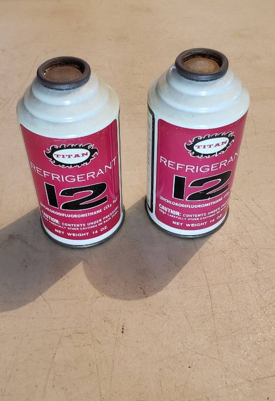 lot 2317 image: Titan Refrigerant 12 Freon - (2)Full 14 oz. cans