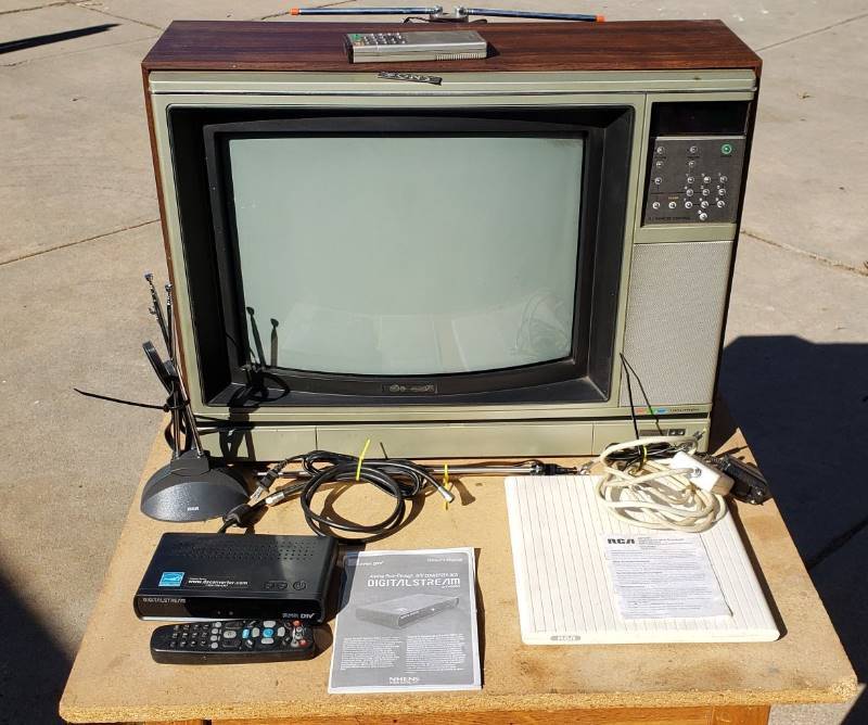 lot 2405 image: 19 in. Sony TV with Remote (works), Digital Stream DTV Conterter Box with Remote, RCA Flat Indoor Antenna, and 2 Rabbit-ear Antennas