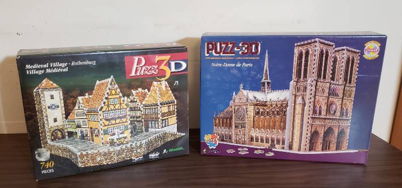 lot 2436 image: Lot of 2 Puzz-3D Puzzles - Notre-Dame de Paris & Medieval Village Rothenburg