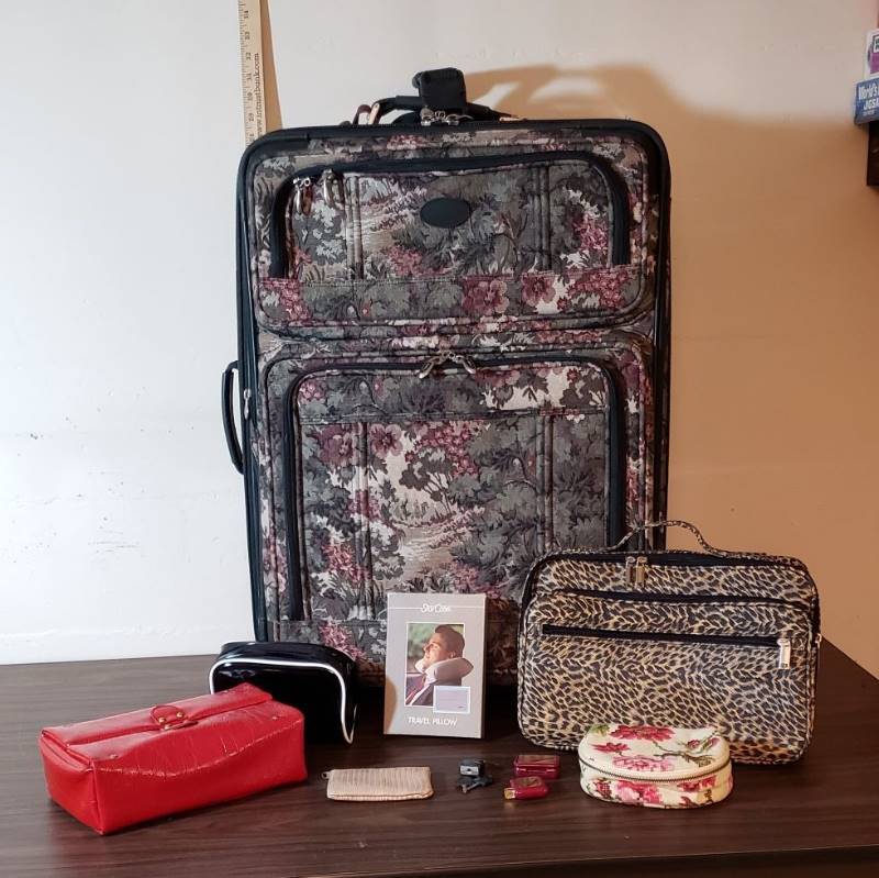 lot 2450 image: Atlantis Soft Sided Suitcase with Many Smaller Bags for Organizing Grooming Items