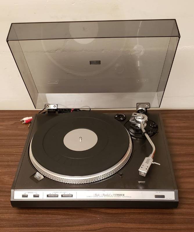 lot 2486 image: Fisher Studio-Standard Direct Drive Turntable - works - 17 in. x 14 in. x 5 in.