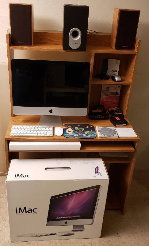 lot 2499 image: iMac 21.5 in. LED 169 widescreen computer with Wireless Keyboard, Mouse, and Speakers with other Accessories (Works) - computer desk not included
