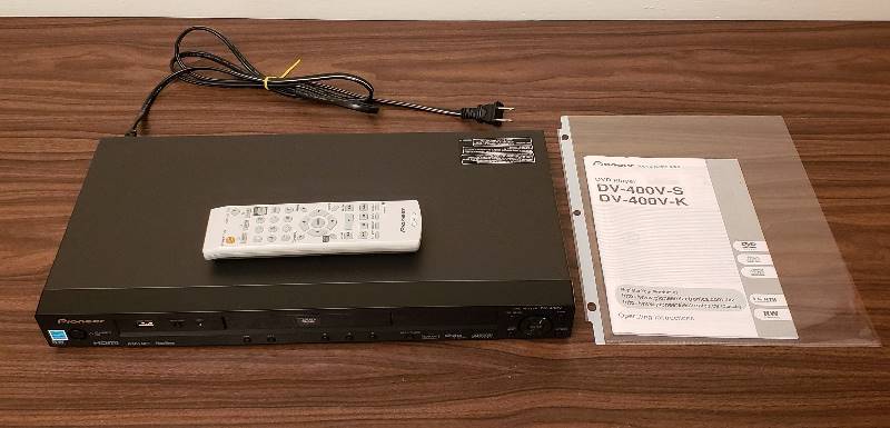 lot 2500 image: Pioneer DVD Player DV-400V-K with Remote & Manual - Works
