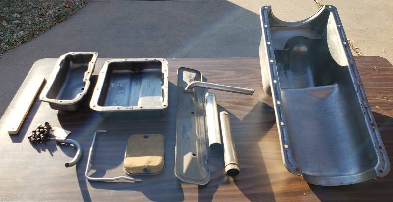 lot 2568 image: Kaiser 1950s Car Parts - Fluid Reservoir PansParts
