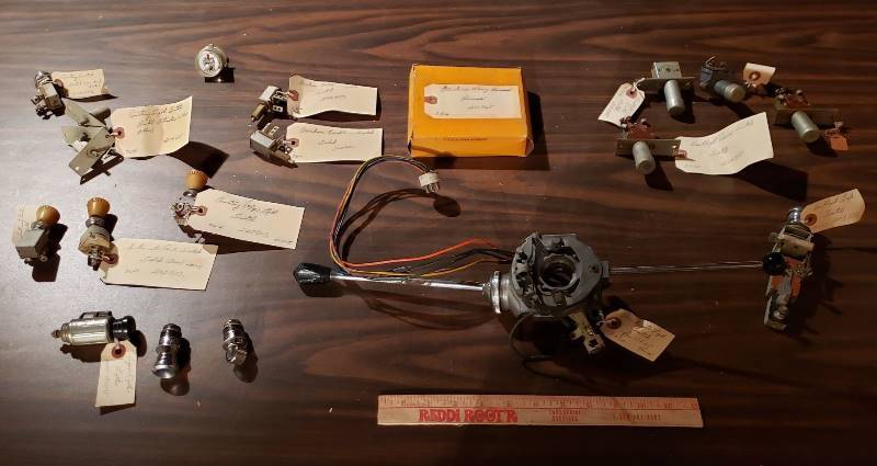 lot 2592 image: Kaiser 1950s Car Parts - Dashboard Switches, Directional Light Switch, and floor dimmer switches