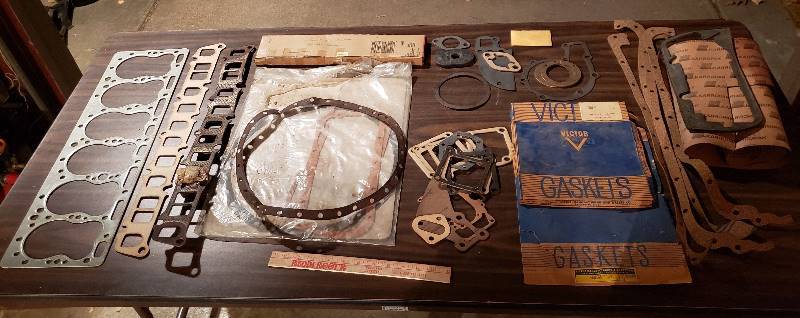 lot 2596 image: Kaiser 1950s Car Parts - Lot of Gaskets