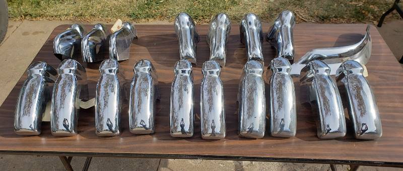 lot 2604 image: Kaiser 1950s Car Parts - Bumper Guards - different styles