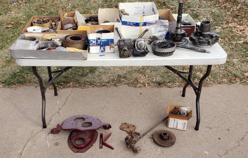 lot 2613 image: Kaiser 1950s Car Parts - Various Parts - Untagged - table not included