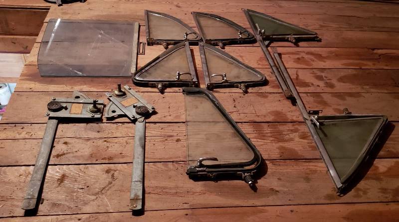 lot 2620 image: Kaiser 1950s Car Parts - Window Parts - in Garage Attic