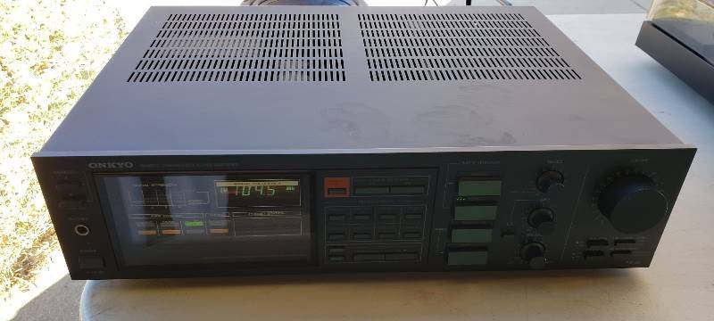 lot 2650 image: Onkyo Quartz Synthesized Tuner Amplifier TX-36 and Pair of Optimus 4 in.x 7 in. Speakers with some speaker wire- Works