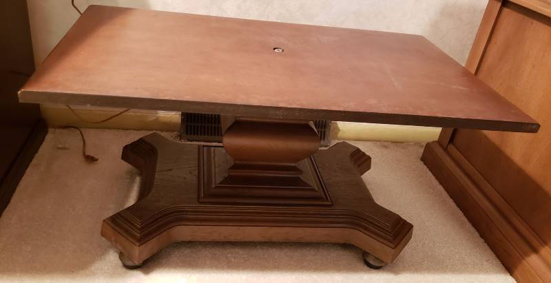 lot 2684 image: WoodPlastic Media Stand on Casters - 30 in. x 17 in. x 15 in.