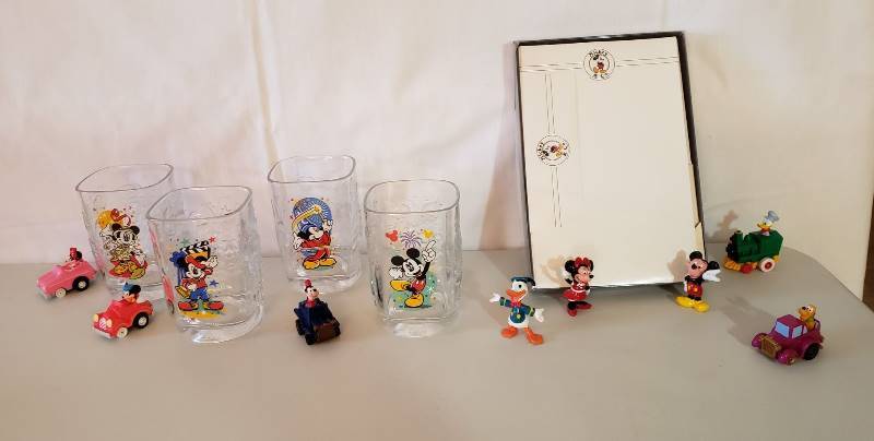 lot 2711 image: Lot of Disney Items - Set of Glasses, Stationary Set, and Mini Figurines