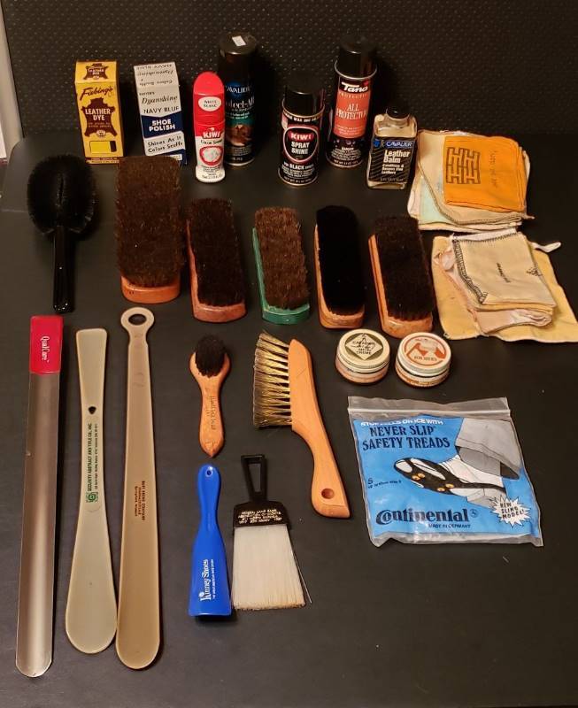 lot 2735 image: Shoe Maintenance Items