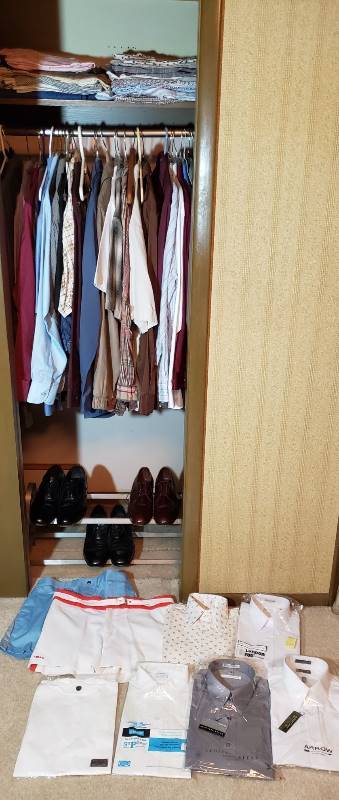 lot 2737 image: Lot of Mens Clothing (Med. to Lg.)and Shoes (12D)