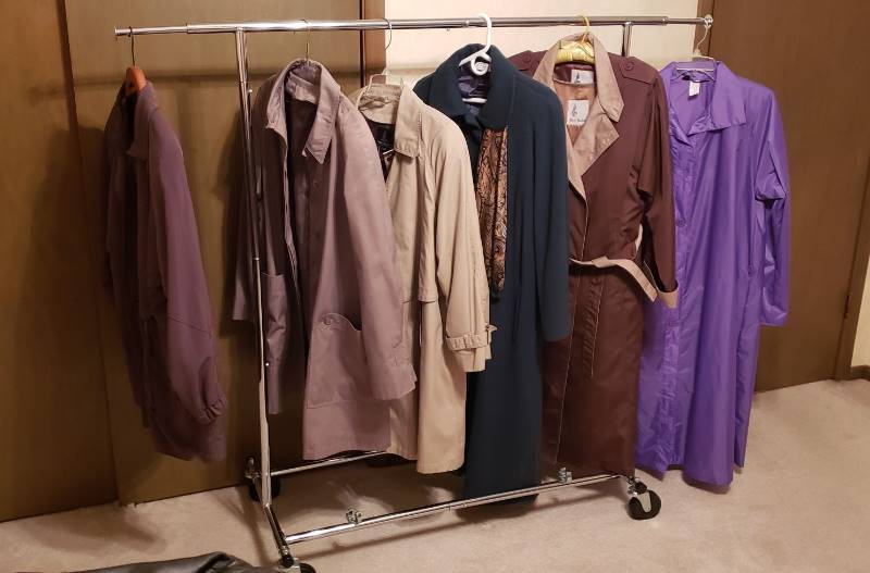 lot 2757 image: Lot of Womens... Most are Large