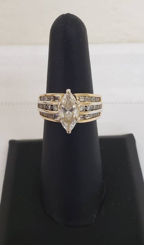 lot 2820 image: Ladies Ring - Size 6 34 - 925 - CZ