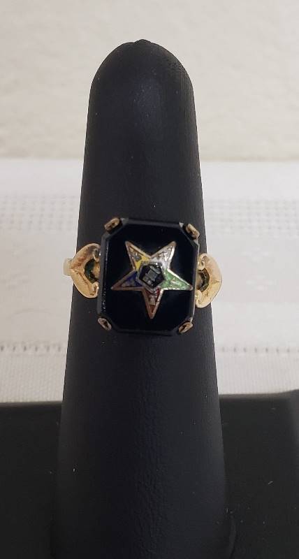 lot 2825 image: Ladies Ring - Size 6 - 10K Gold Filled - Eastern Star