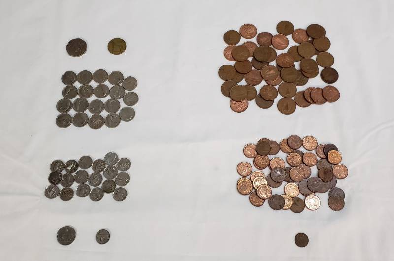 lot 2853 image: Lot of Irish Coins - Various dates