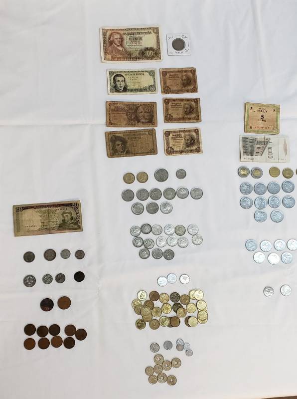 lot 2859 image: Lot of Portuguese, Spanish, and Italian Currency - Coins & Bills