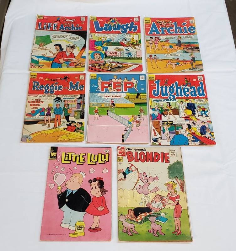 lot 2878 image: Lot of Vintage Archie Series Comic Books (8 Total)