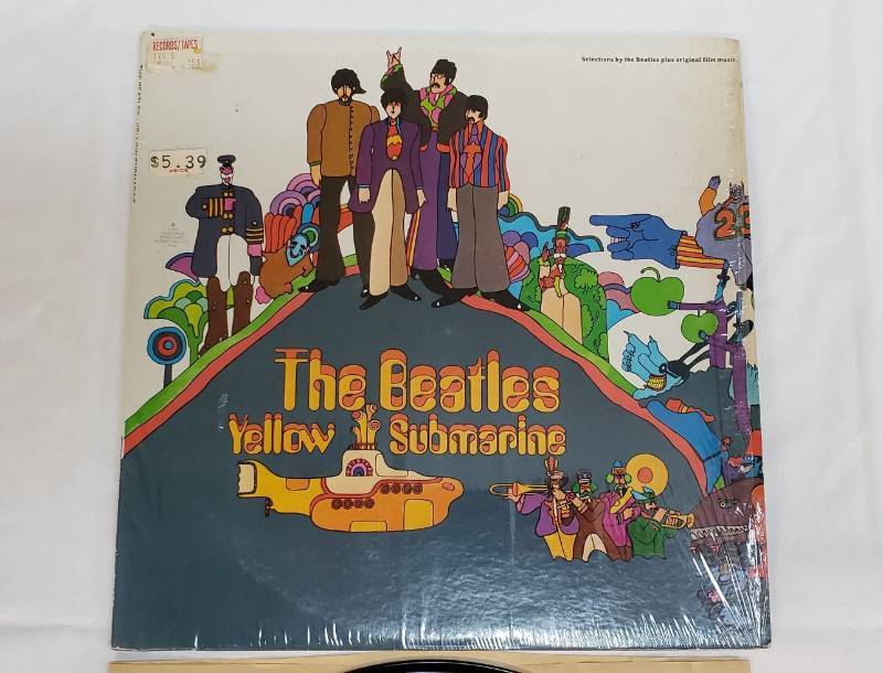 lot 2880 image: The Beatles Yellow Submarine Album - 1968 copyright