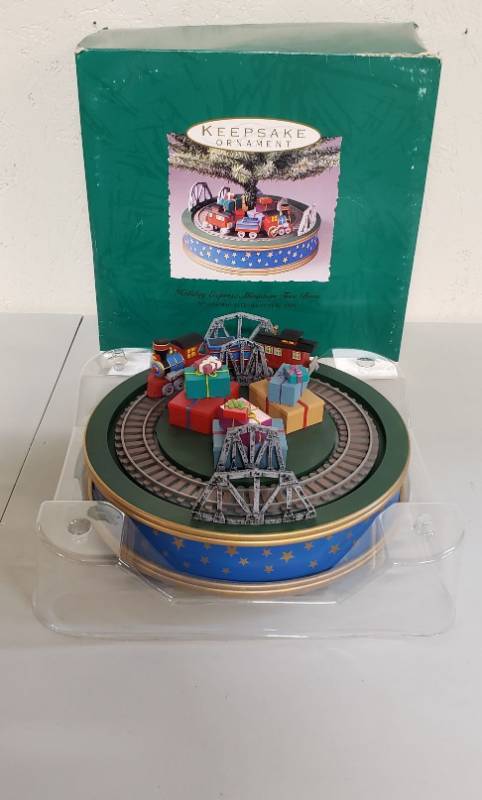 lot 2908 image: Hallmark Keepsake Ornament - Holiday Express Miniature Tree Base