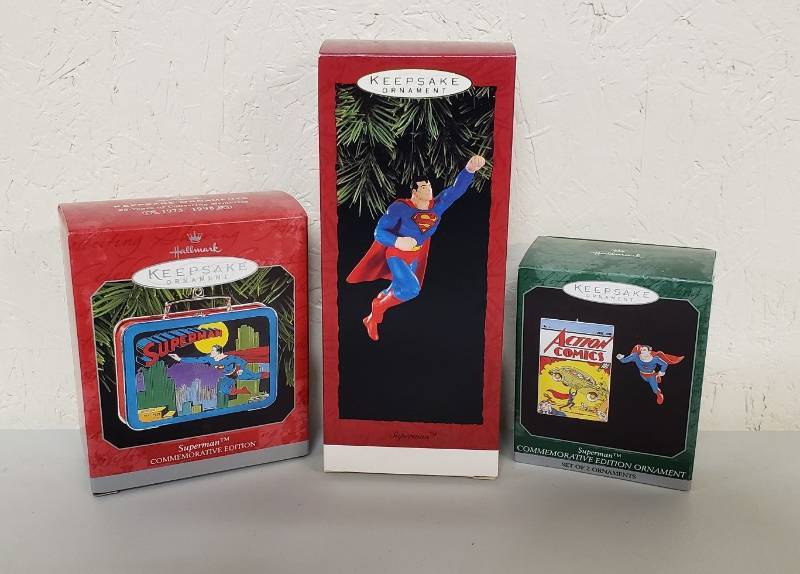 lot 2913 image: Hallmark Keepsake Ornament - Superman Collection - 3 Total