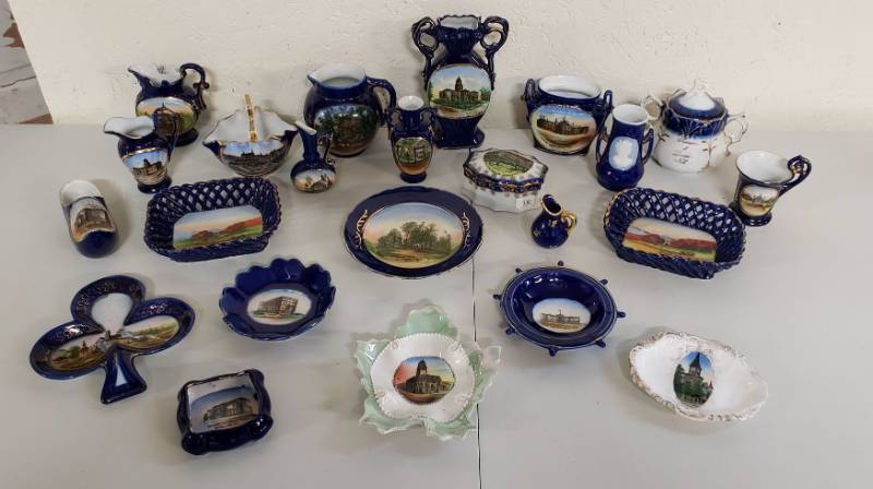 lot 2923 image: Lot of Blue & Gold Souvenir Dishes - Mostly made in Germany